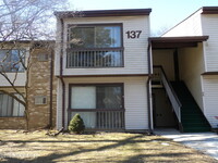 Building Photo - 137 Amberly Dr