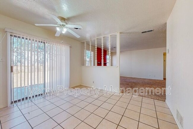 Building Photo - 5516 Cancelar Dr NE