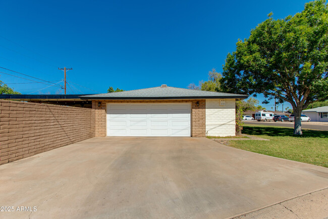 Building Photo - 3109 E Turney Ave