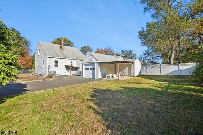 Building Photo - 1792 Mountain Ave