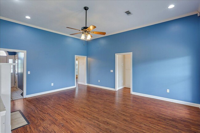 Building Photo - 108 Turnberry Cv