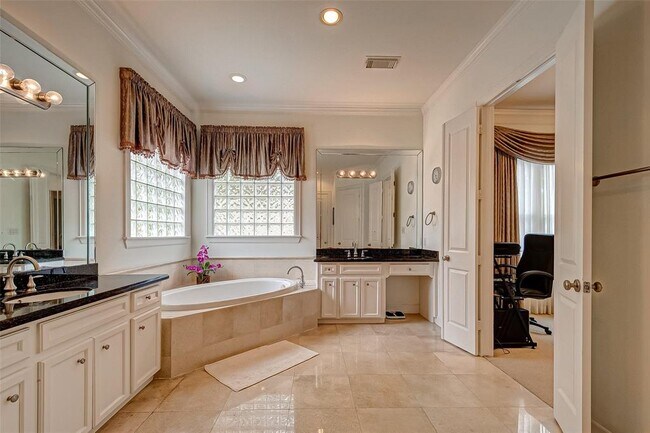 Building Photo - 6331 W Mystic Meadow