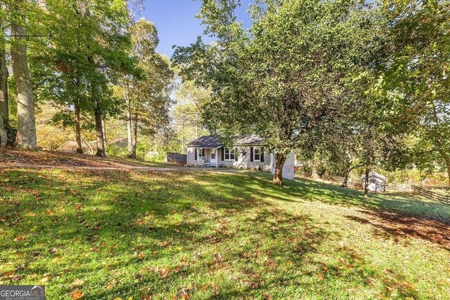 Building Photo - 255 Lowry St