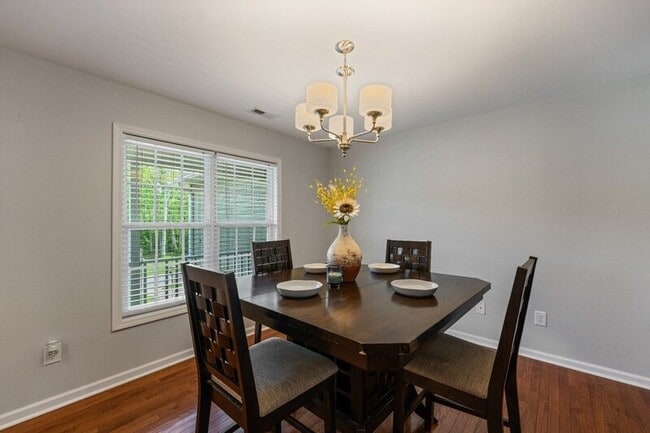 Building Photo - 155 Rose Brier Lane.