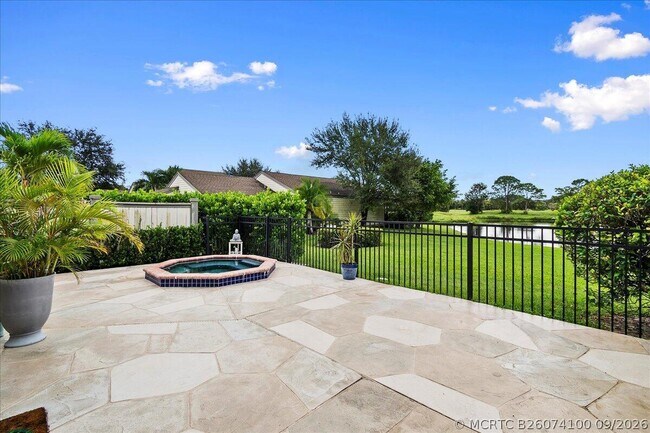 Building Photo - 2542 Bedford Mews Dr