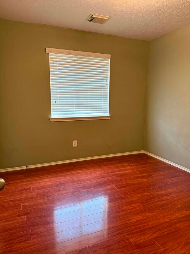Building Photo - 11030 KNOBBLEY Oak Ct