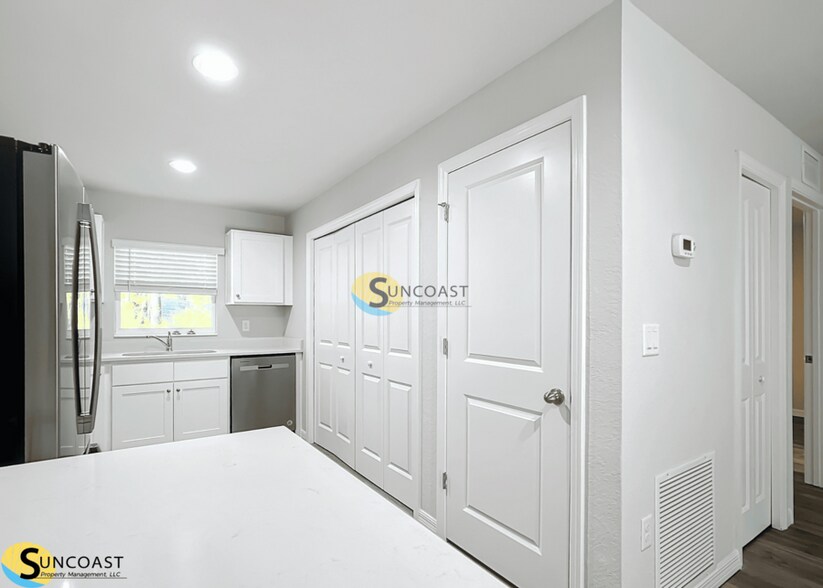 Building Photo - 166 Bahia Terrace Dr