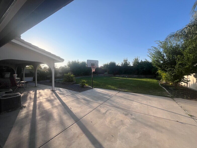 Building Photo - 1449 Lynden Trails Dr