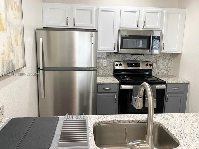 Building Photo - 2220 San Vittorino Cir