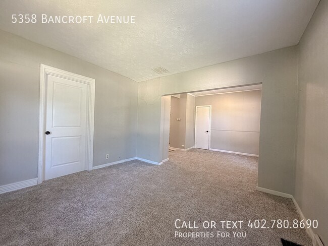 Building Photo - 5358 Bancroft Ave