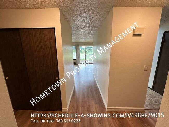 Building Photo - Beautiful 2 Bedroom, 1 Bath Apartment on P...