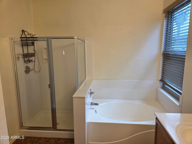 Building Photo - 7809 S 18th Way