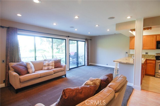 Building Photo - 718 Calle Bahia