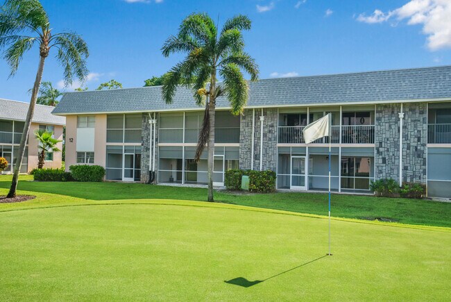 Building Photo - 18081 SE Country Club Dr