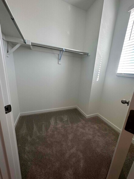 Building Photo - 5418 Euclid Dr