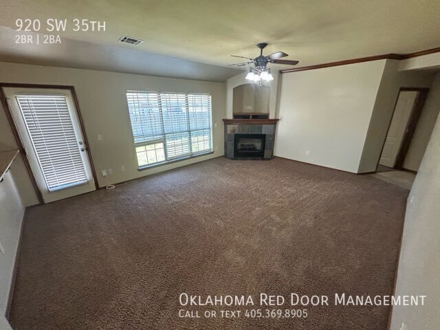 Building Photo - 920 SW 35th-