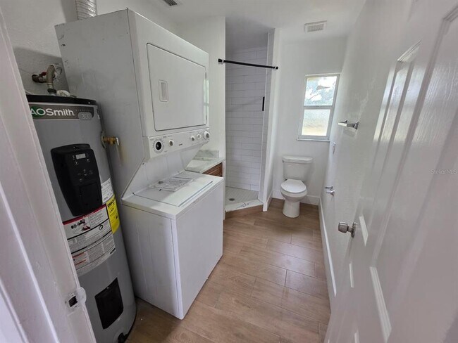 Building Photo - 1614 N Washington Ave