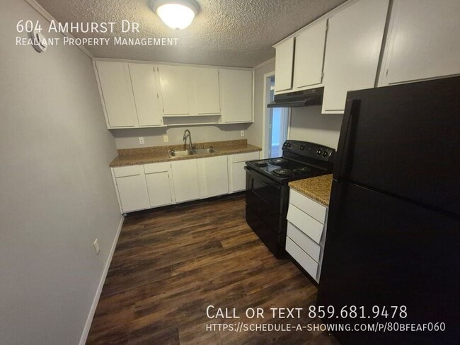 Building Photo - 604 Amhurst Dr