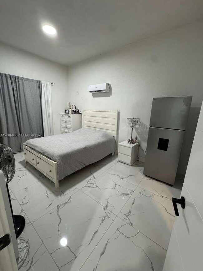 Building Photo - 25 NW 193rd St