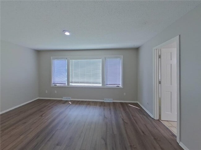 Building Photo - 13638 Elkwood Dr