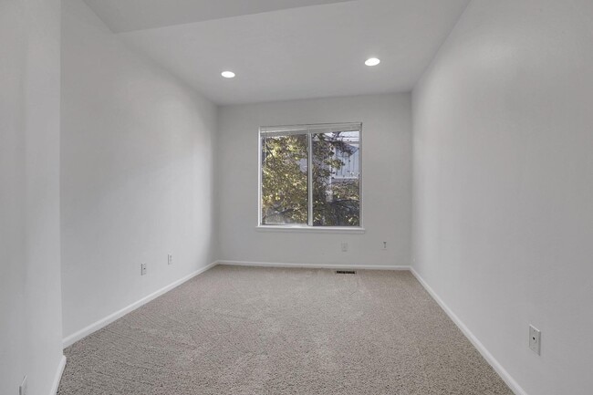 Building Photo - 9643 W Chatfield Ave