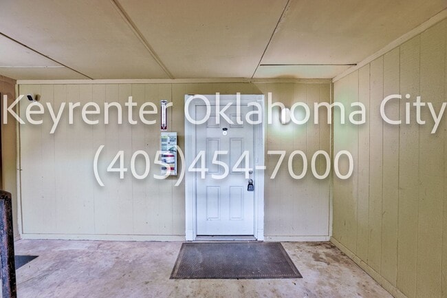 Building Photo - 6554 N Meridian Ave