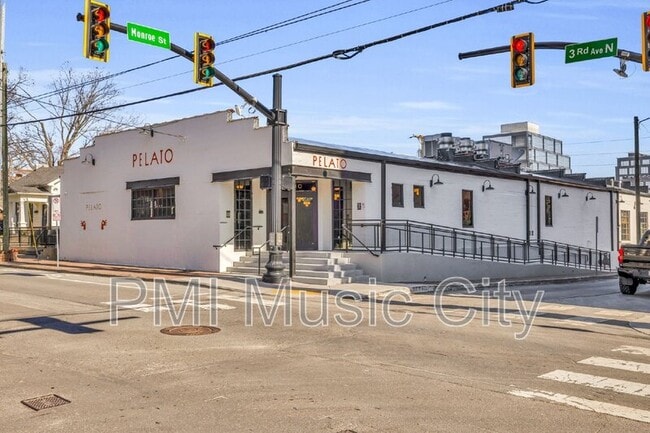 Building Photo - 1403A 10th Ave N