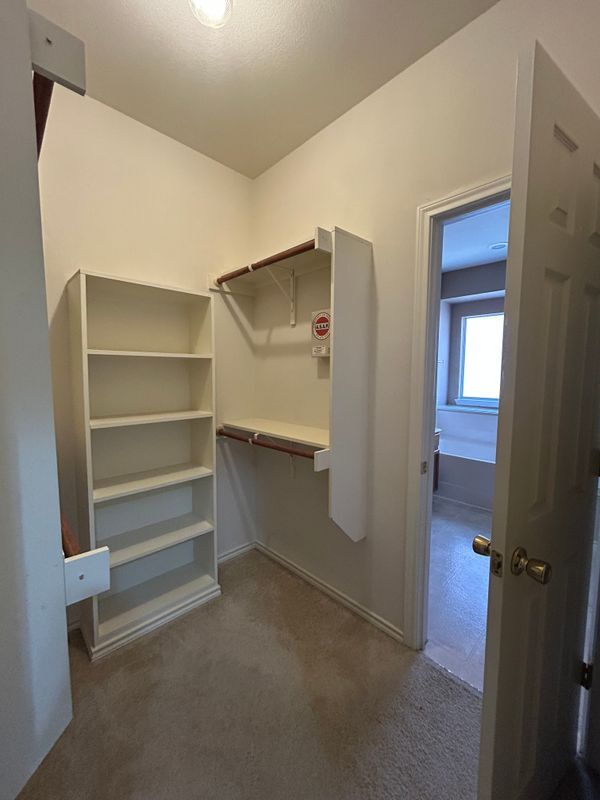 Building Photo - 753 Bridle Trail