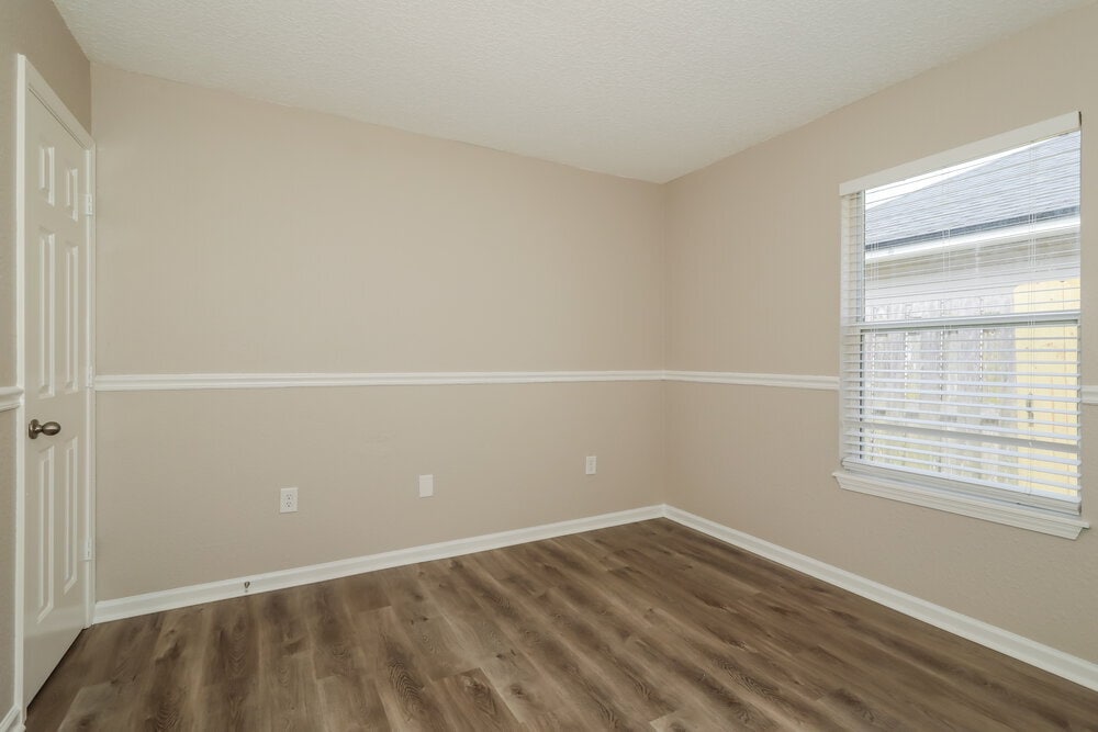 Building Photo - 1306 Ardmore St