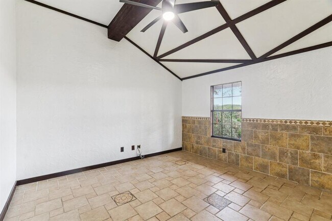 Building Photo - 24369 Bingham Creek Rd