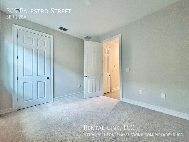 Building Photo - 309 Palestro St