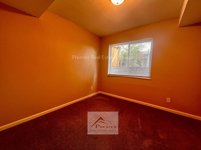 Building Photo - 2425 W Platte Ave