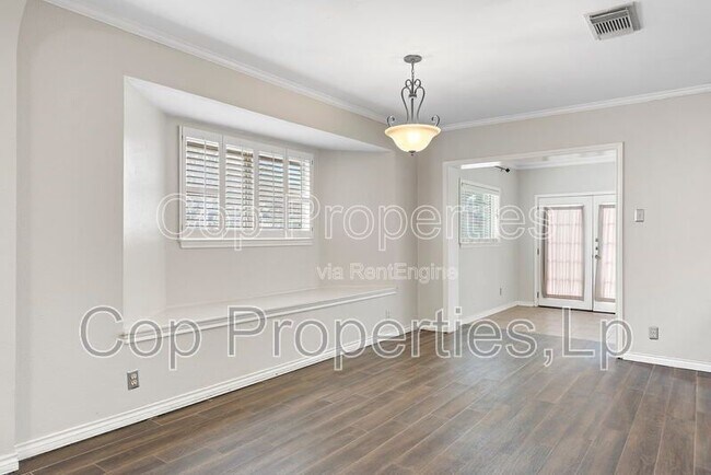 Building Photo - 6414 Maverick Oak Dr