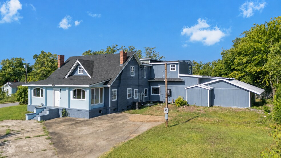 Front Elevation - 3772 Whiting Ave