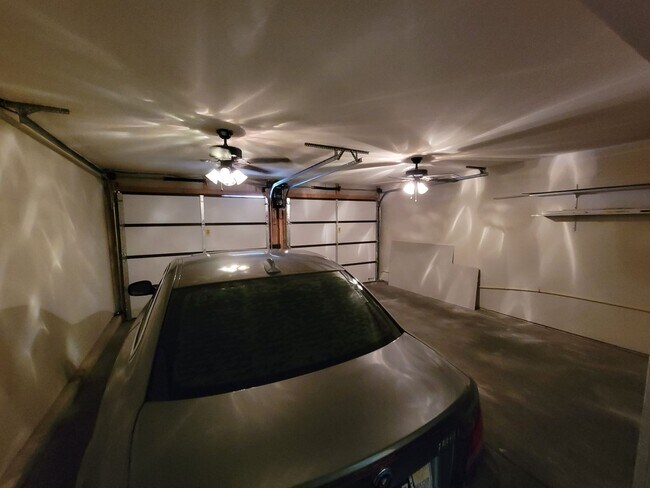 Building Photo - 230 Shadybrook Ln