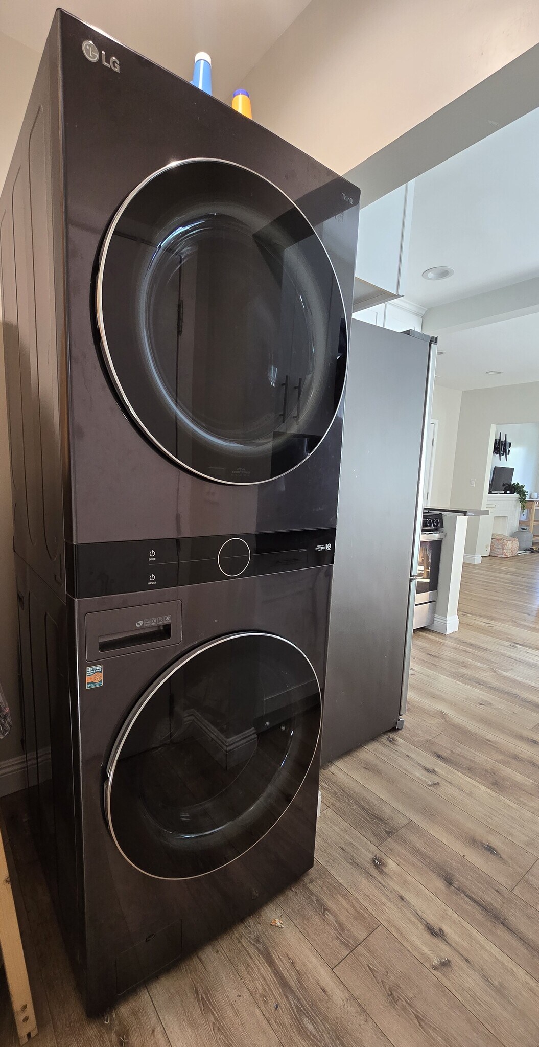 Building Photo - 747 N Wilton Pl