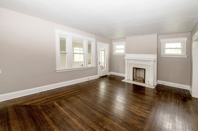 Building Photo - 1539 Burdette Ct
