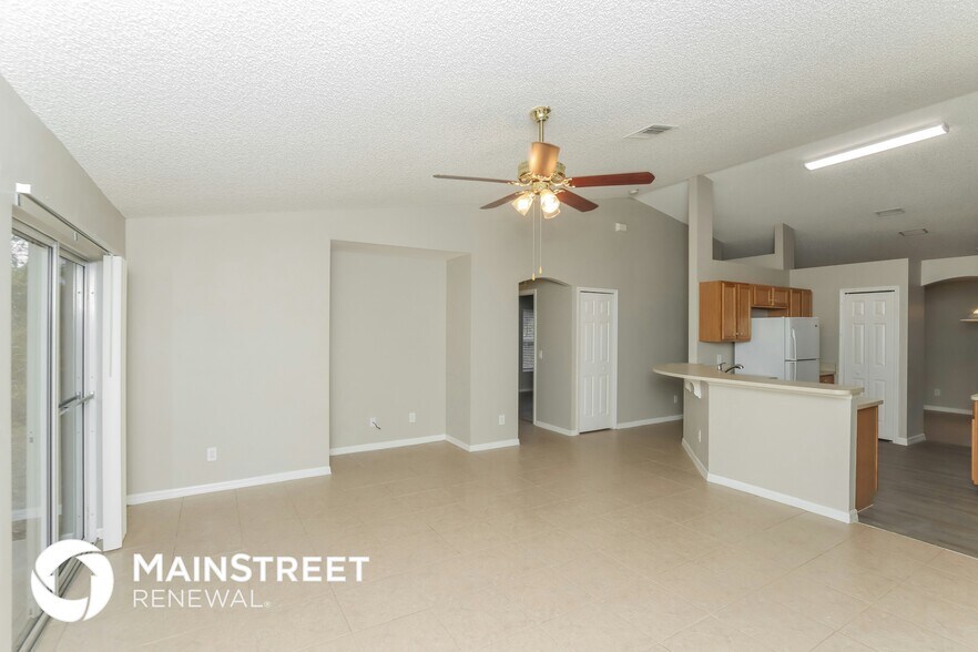 Building Photo - 8125 105th Ct