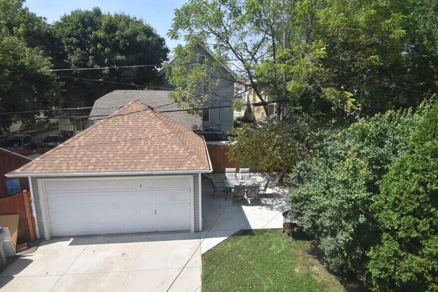 Building Photo - 2241 N 54th St