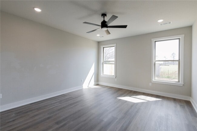 Building Photo - 808 Kelley Ann St