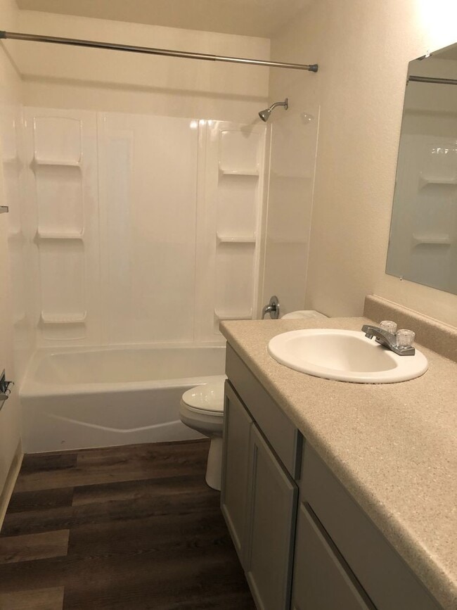 Building Photo - DUPLEX FOR RENT!!!!