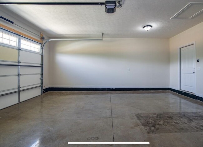 Building Photo - 119 Mount Moriah Blvd
