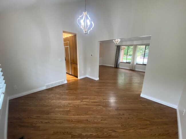 Building Photo - Great Home in the Highlands 360