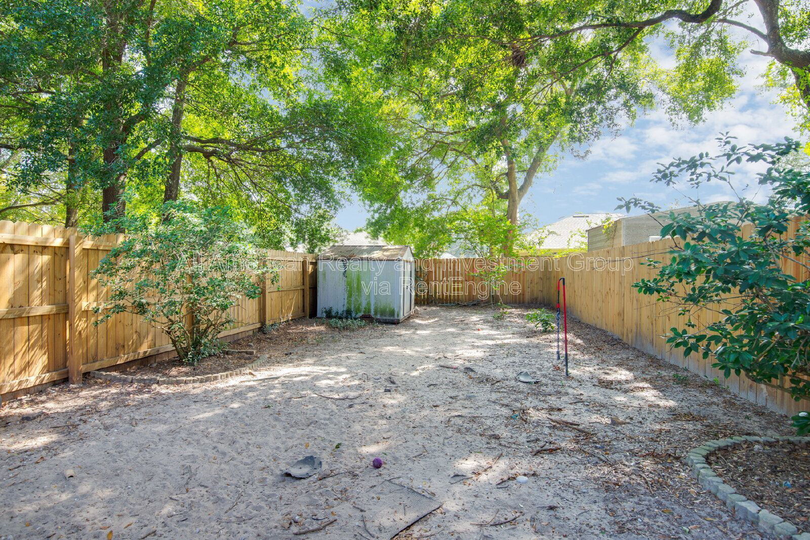 Building Photo - 426 Corvet St