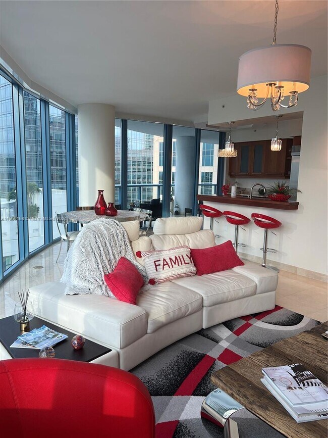 Building Photo - 333 Las Olas Way