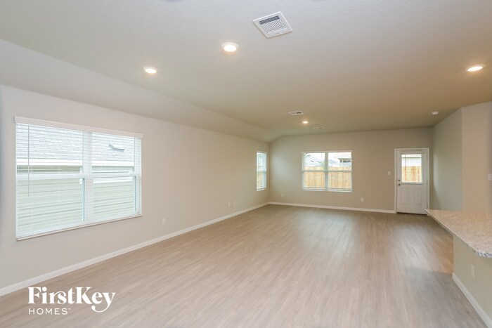 Building Photo - 14010 Feed Park