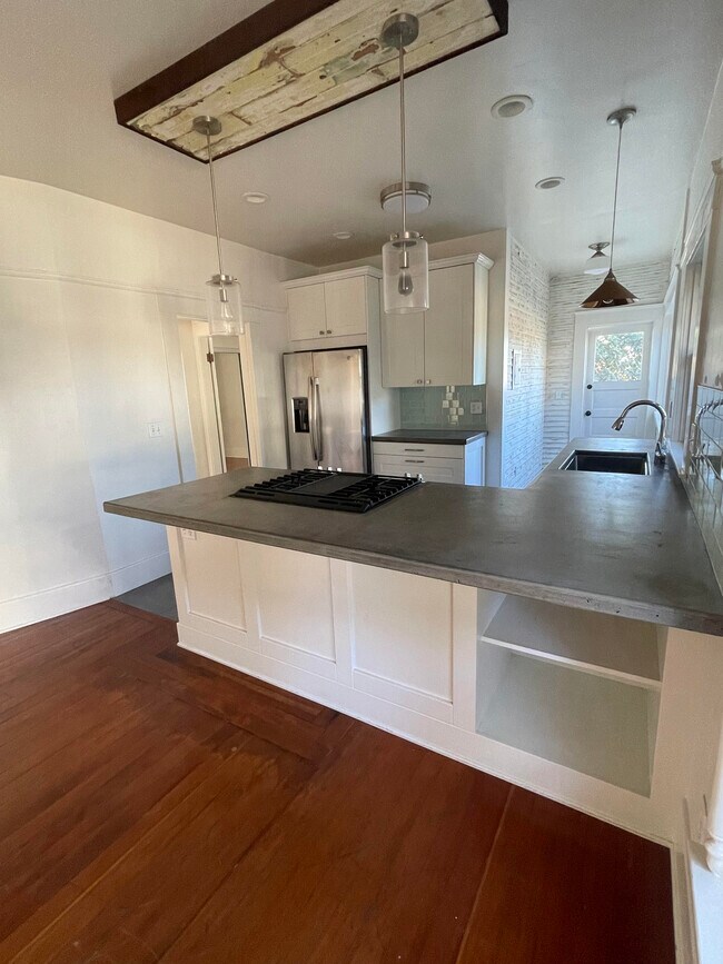 Building Photo - 1234 24th St