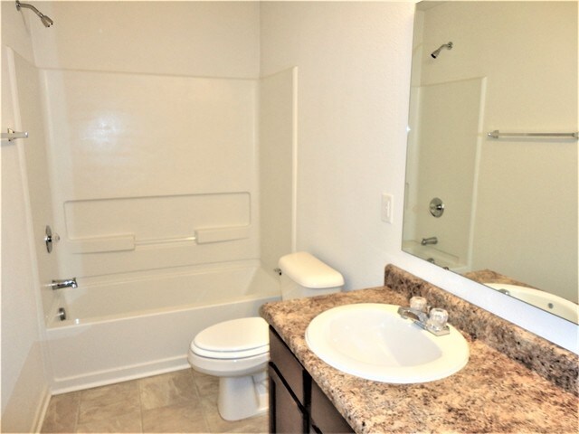 Building Photo - 15449 Harmon Pl