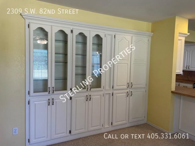 Building Photo - 2309 SW 82nd St