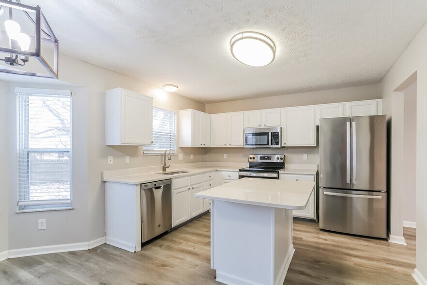 Building Photo - 1056 Leclerc Pl